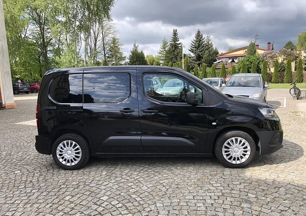Toyota Proace City Verso cena 58900 przebieg: 167000, rok produkcji 2020 z Łódź małe 562